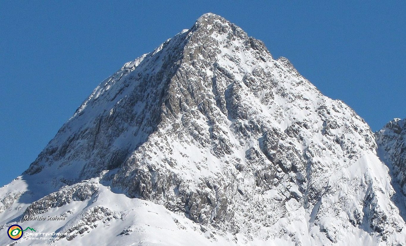 41 Diavolo di Tenda, il sasso più alto della Valbrembana.......JPG